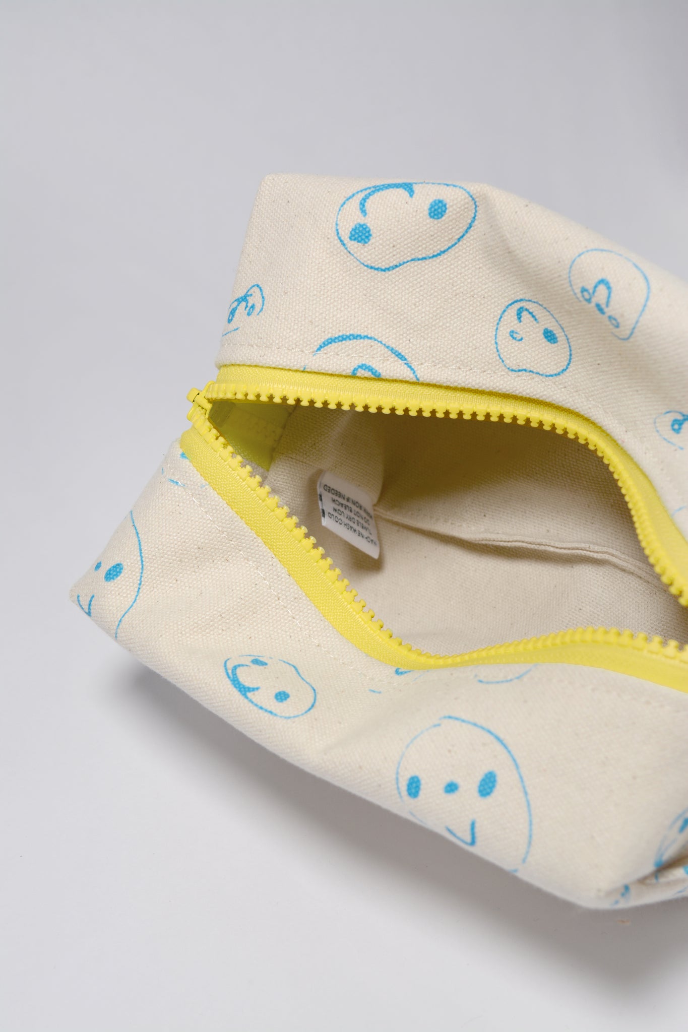 All Smiles Neon Dopp Kit